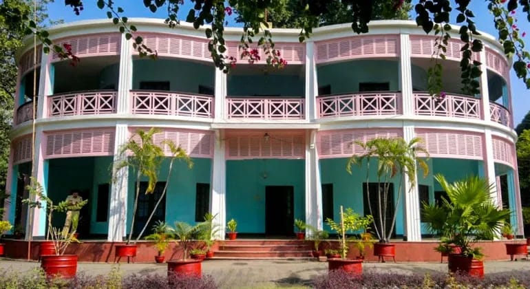 Carew And Co Chuadanga
