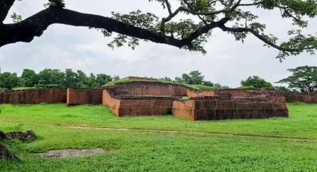 Palace Of Queen Mainamati Comilla