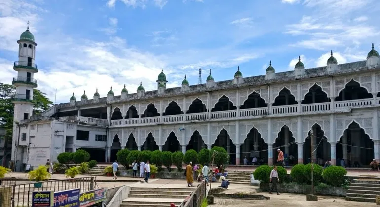 Anderkilla Shahi Jame Masjid Anderkilla Shahi Jame Masjid
