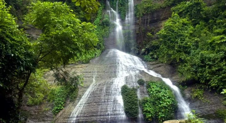 Napittachora Trail Waterfall Napittachora Trail Waterfall