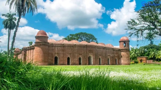 Shaat Gombuj Mosque Shaat Gombuj Mosque