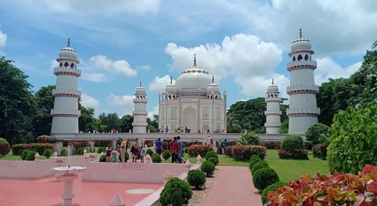 The Taj Mahal of Bengal, Narayanganj