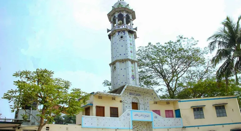 Burir Hat Jame Mosque Shariatpur