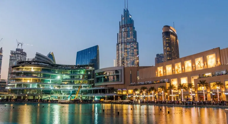 Dubai Mall, Dubai – Complete Travel Guide to Shopping, Sightseeing, Dining & Entertainment