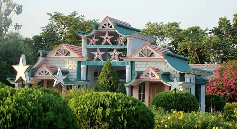 Shopanopuri Artificial Amusement Park