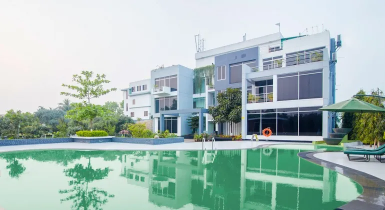 এসকেএস ইন রিসোর্ট গাইবান্ধা