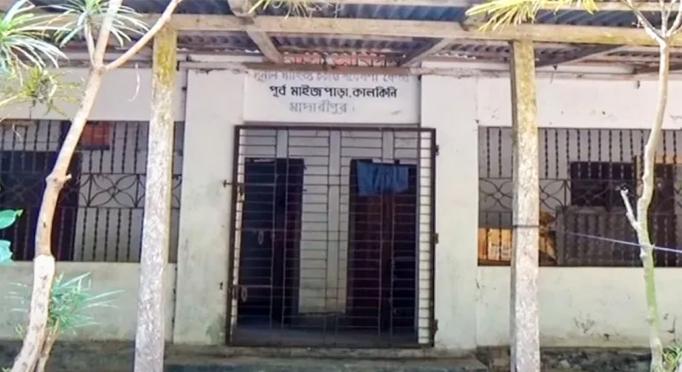 Sunil Ganguly's father's house